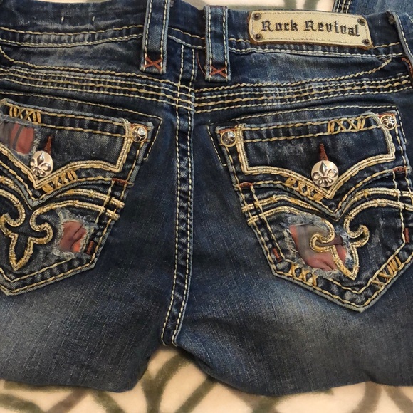 Jeans - Picture 2 of 5